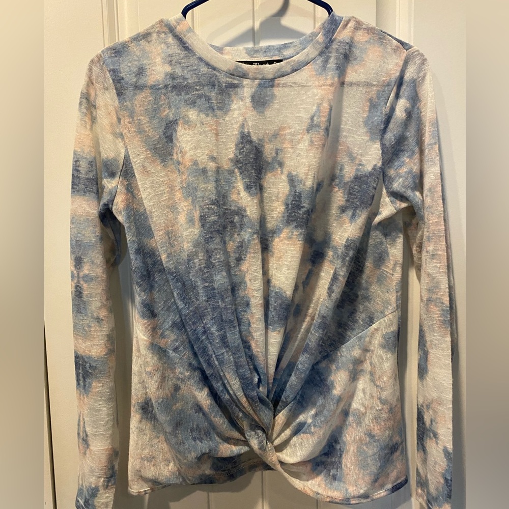 Modest Say What knit top Blue and White Tie Dye Size Small